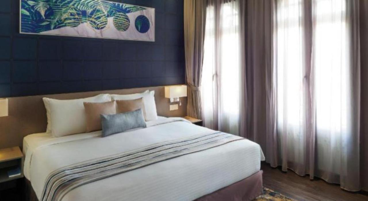 Bahari Parade Hotel Managed By The Ascott Limited Джордж Таун Екстериор снимка