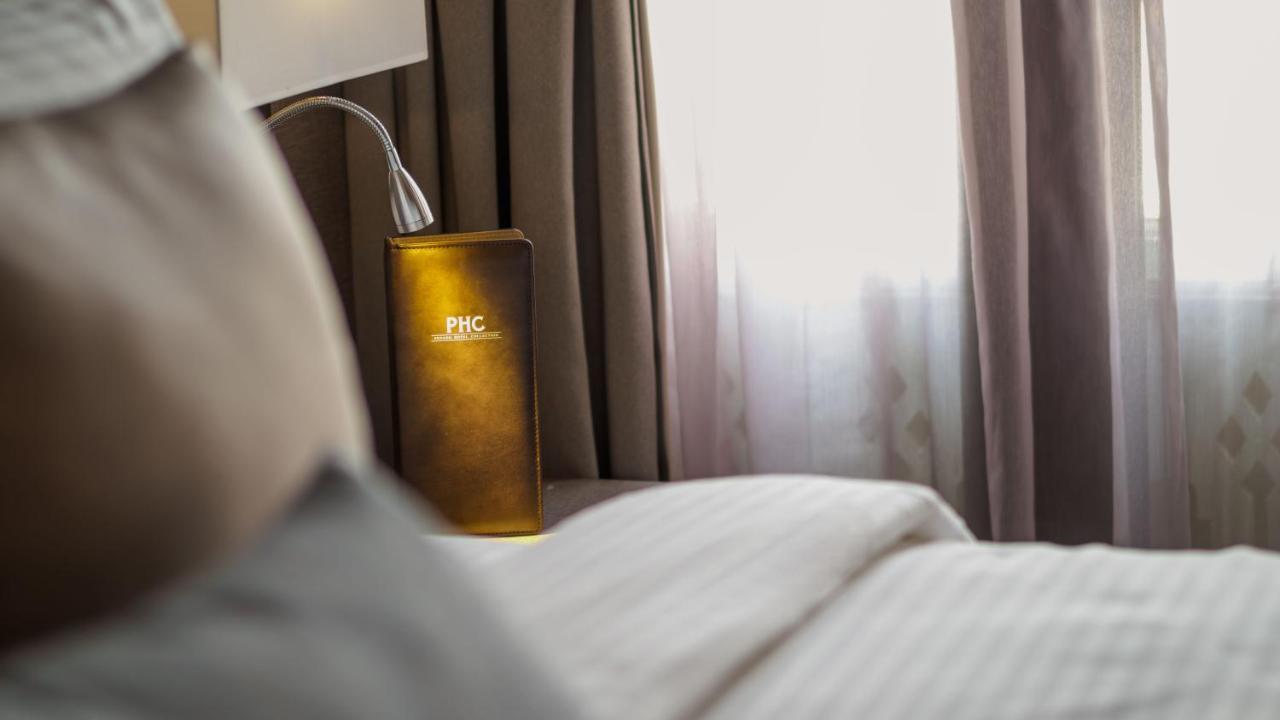 Bahari Parade Hotel Managed By The Ascott Limited Джордж Таун Екстериор снимка